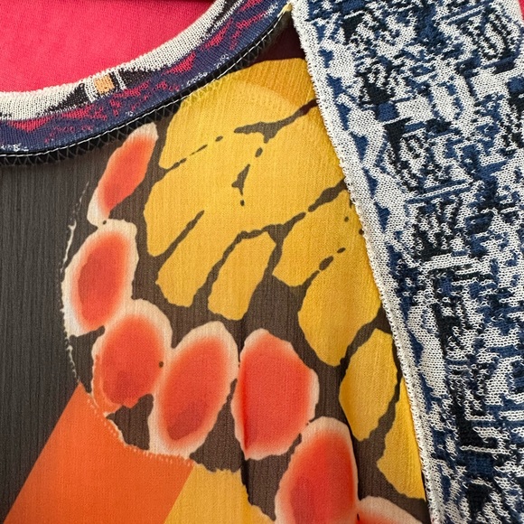 Designed in Barcelona, Aldo Martins mixed fabric dress. - Picture 3 of 9